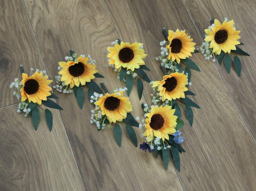 The Danni Buttonhole