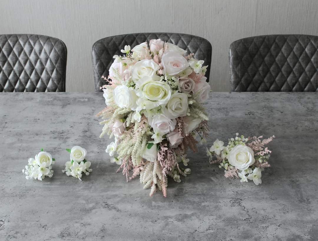 The Alisha Cake Arrangement