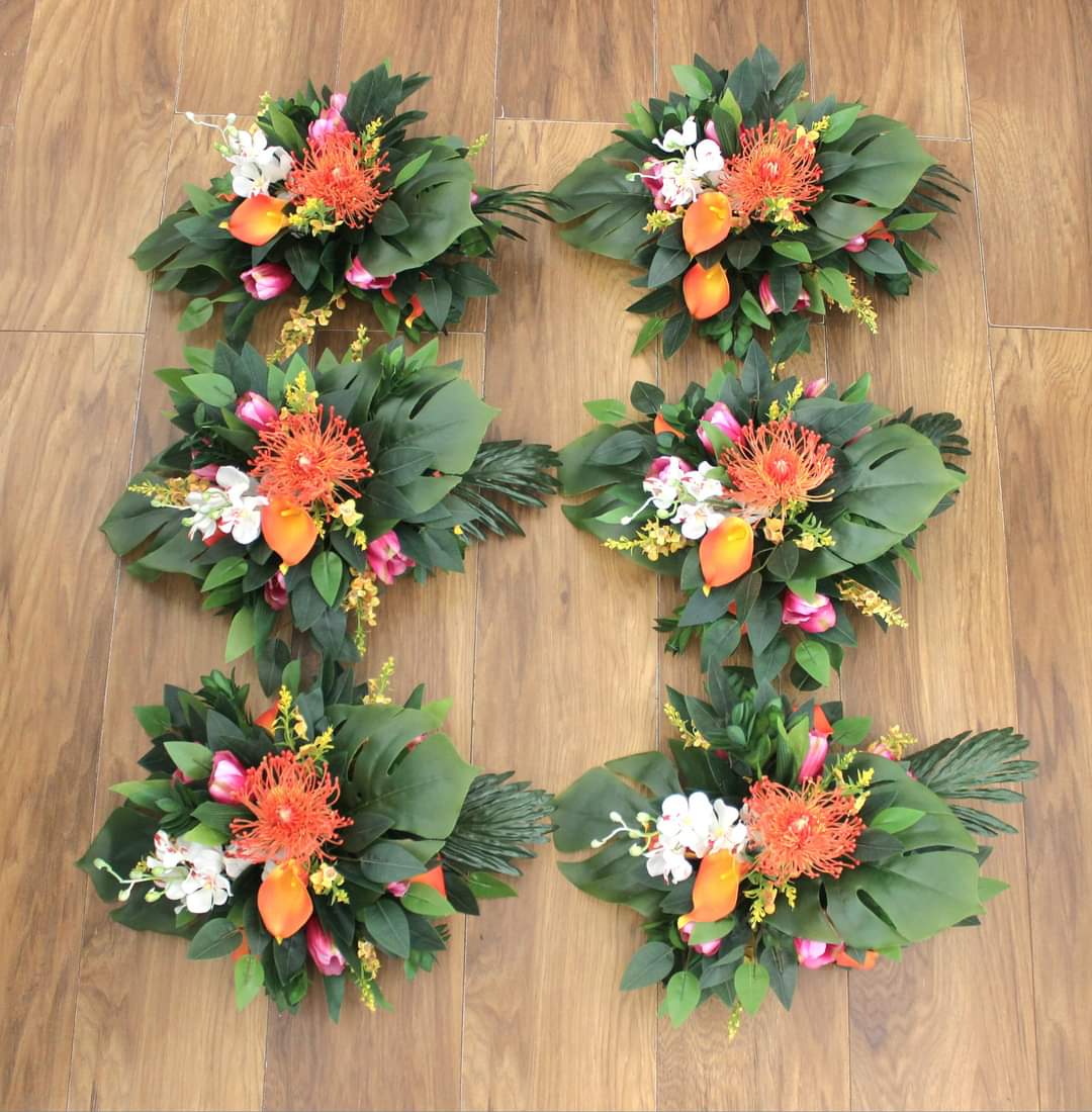 The Gemma Tropical Table Centrepieces