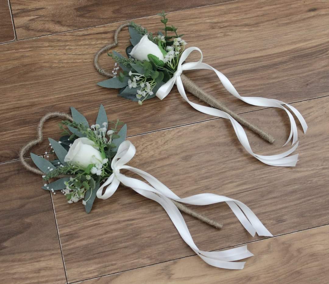 The Jorge Heart Shaped Flower Girl Wand