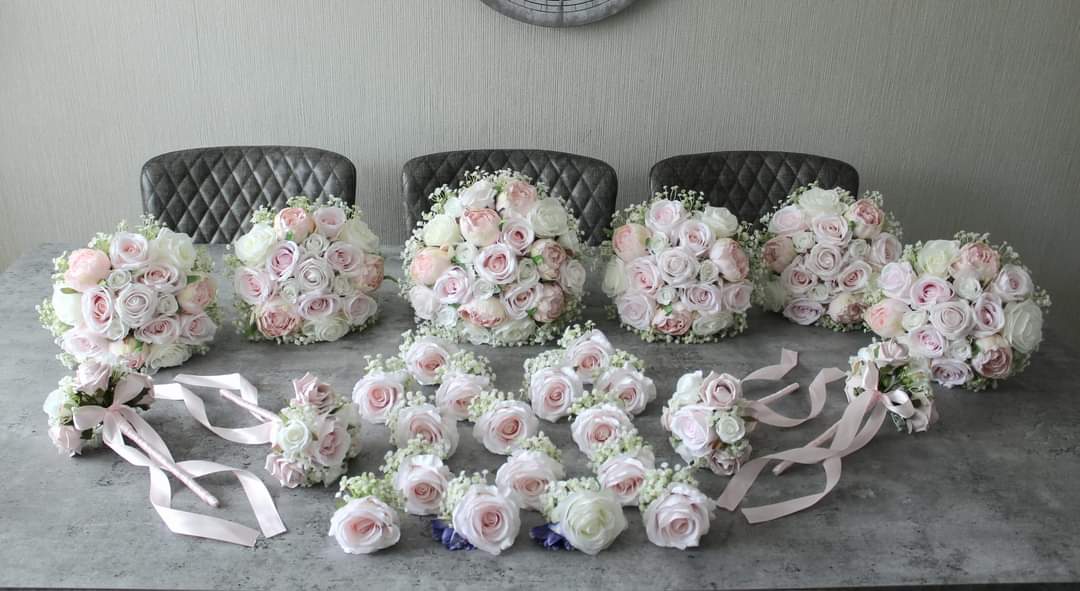 The Megan Table Centrepieces