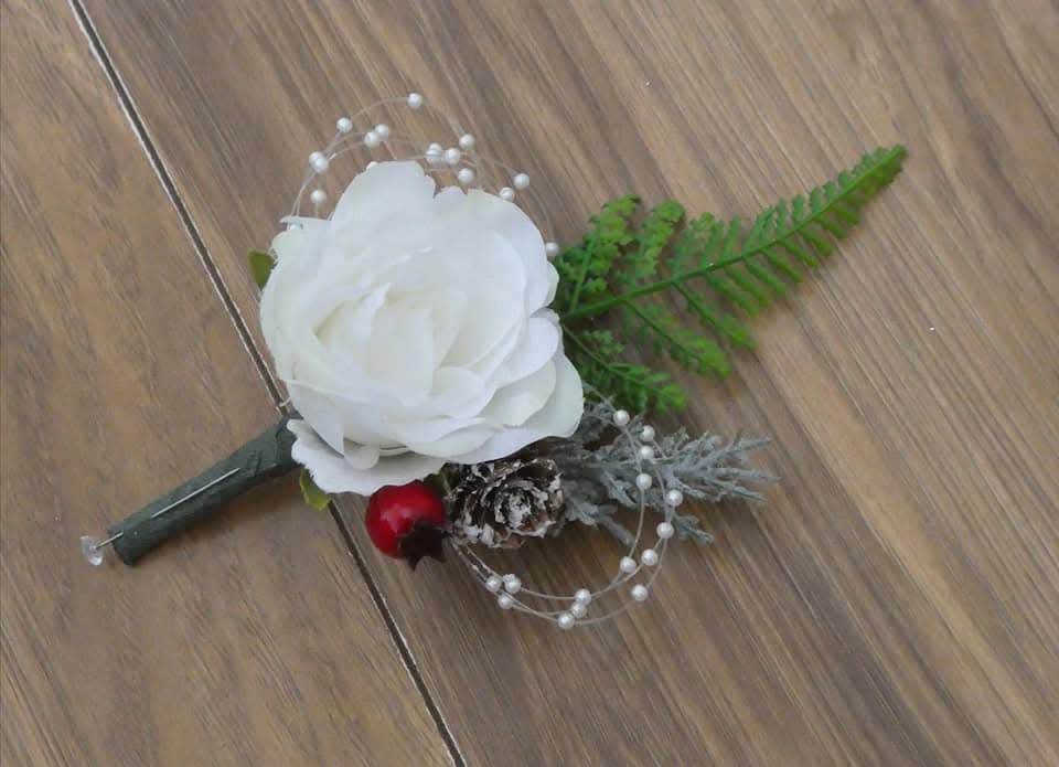 The Chloe Winter Pin On Corsage