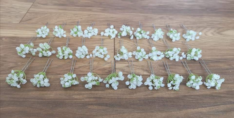 The Gypsophilia hair grips