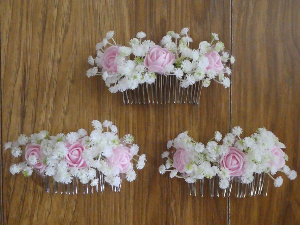 The Gypsophilia and Rose Hair Comb