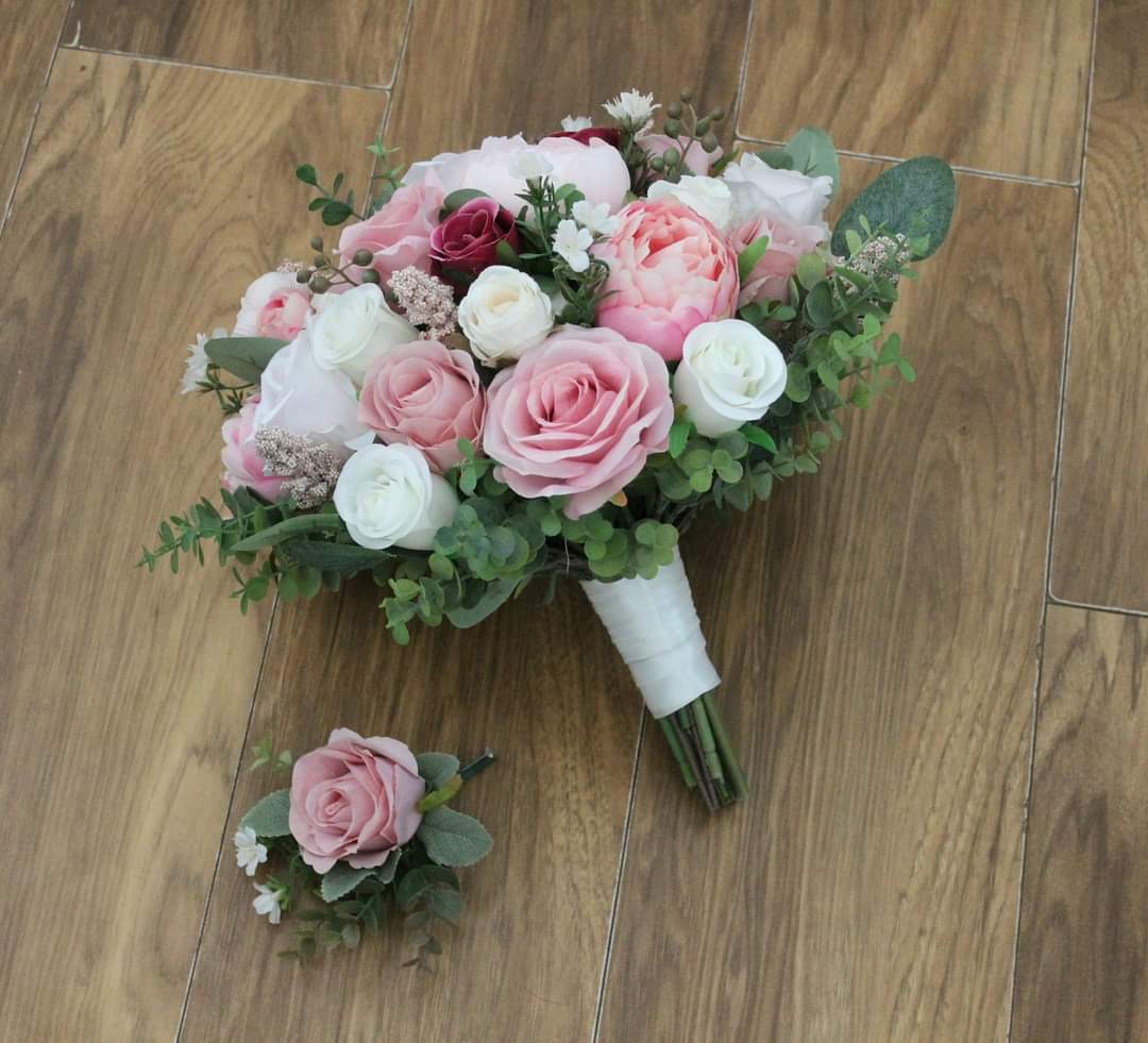 The Rhonda Buttonhole