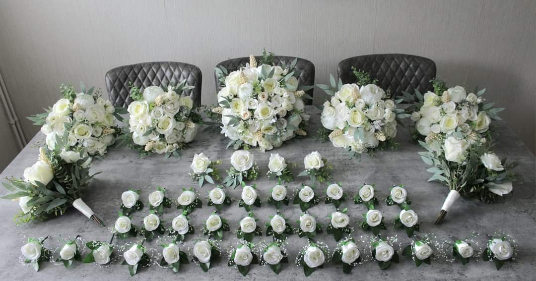 The Jessica Buttonholes