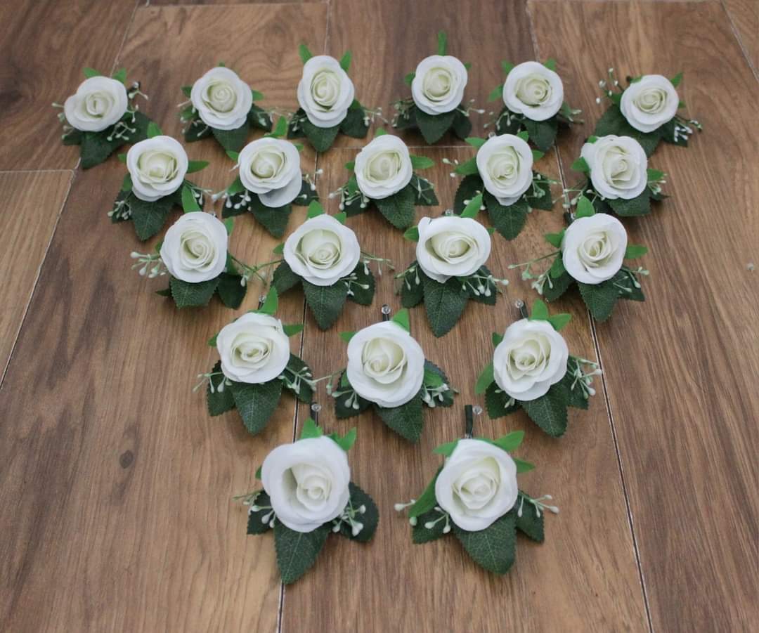 The Jessica Buttonholes