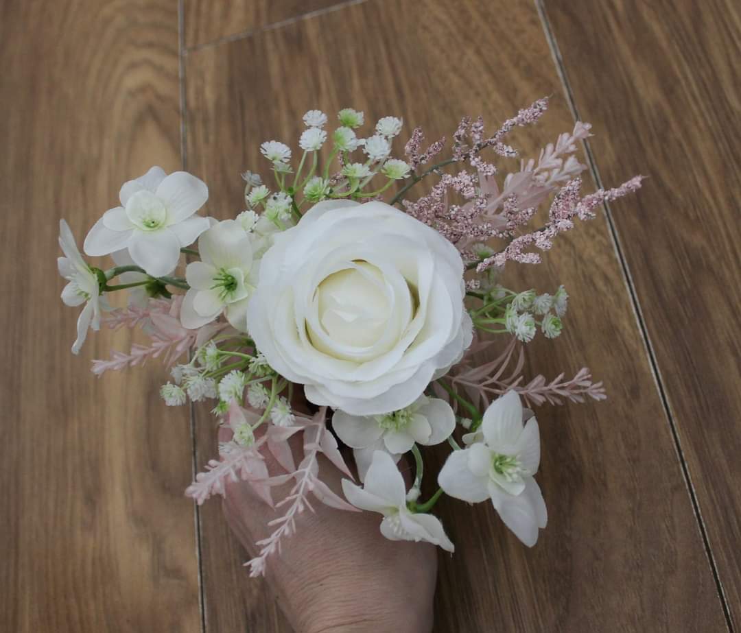 The Alisha Cake Arrangement