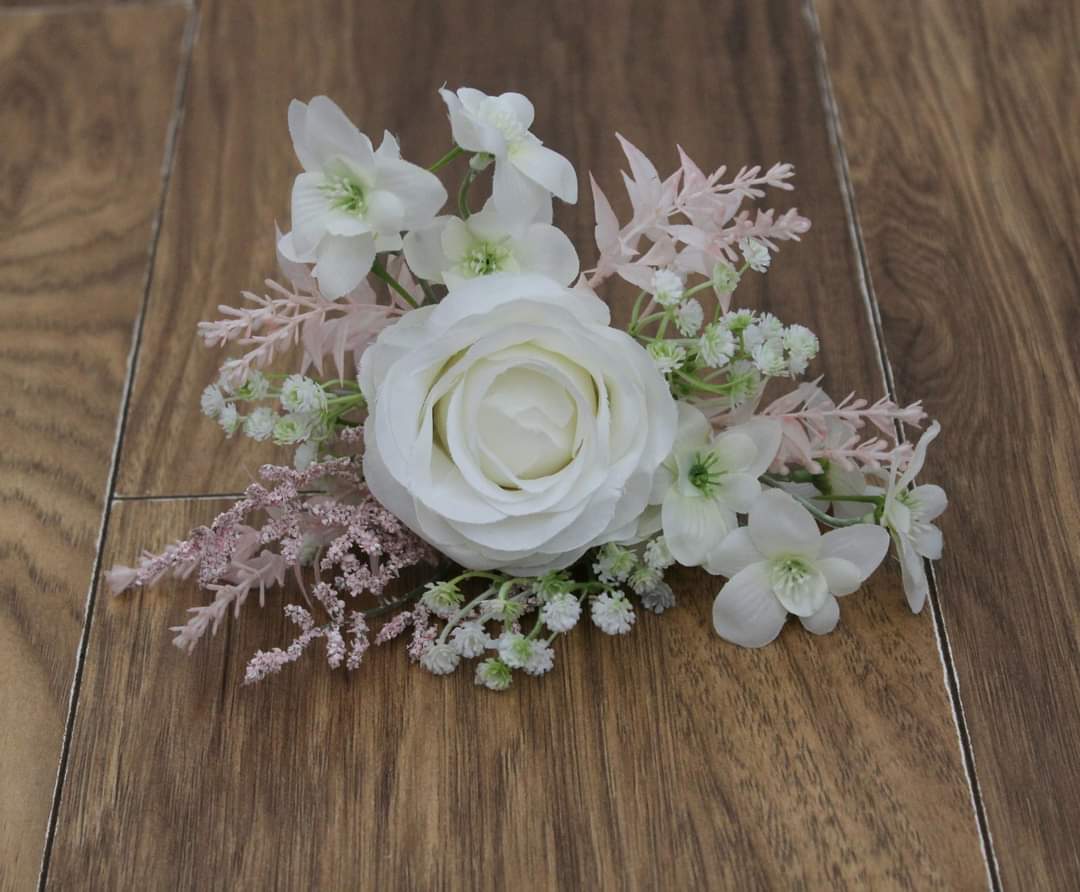 The Alisha Cake Arrangement