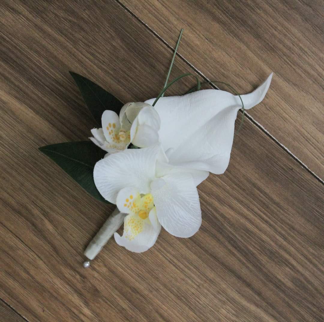 The Tiffany Buttonhole