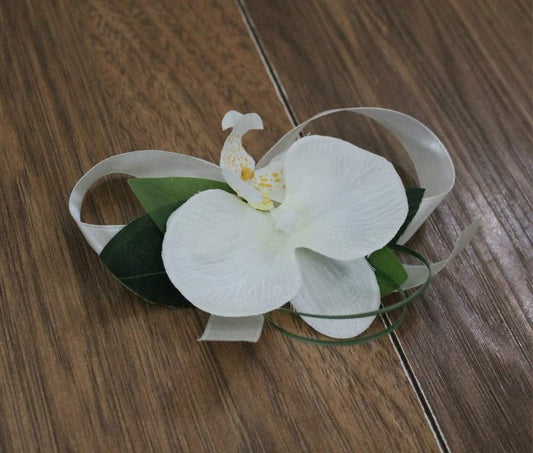 The Tiffany Wrist Corsage