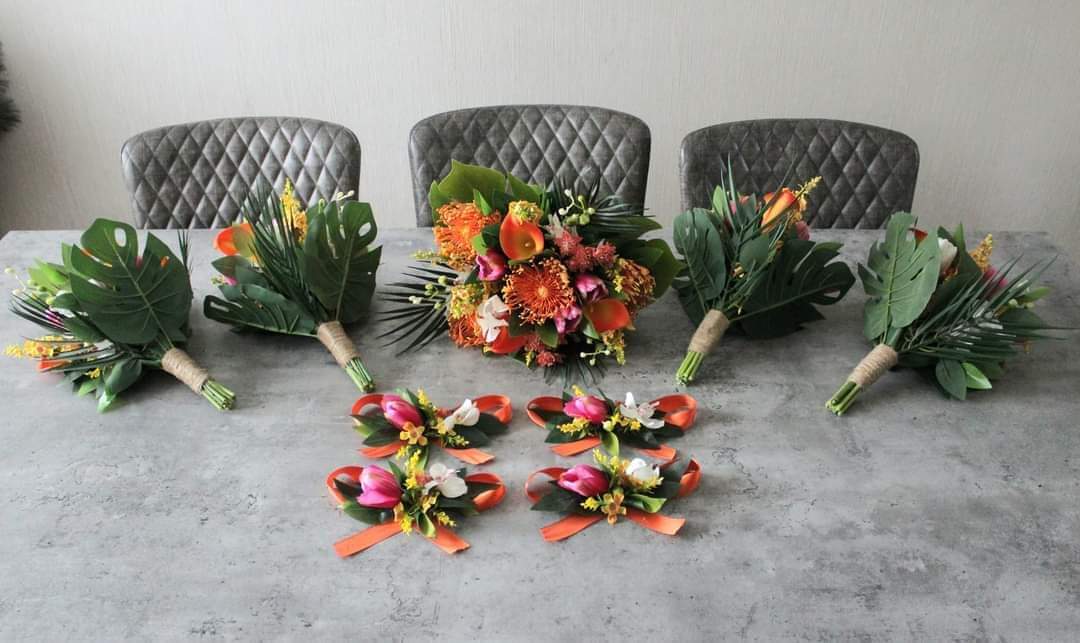 The Gemma Tropical Bouquet