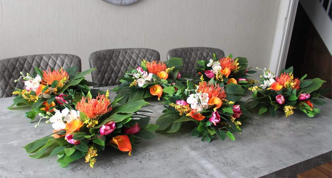 The Gemma Tropical Table Centrepieces