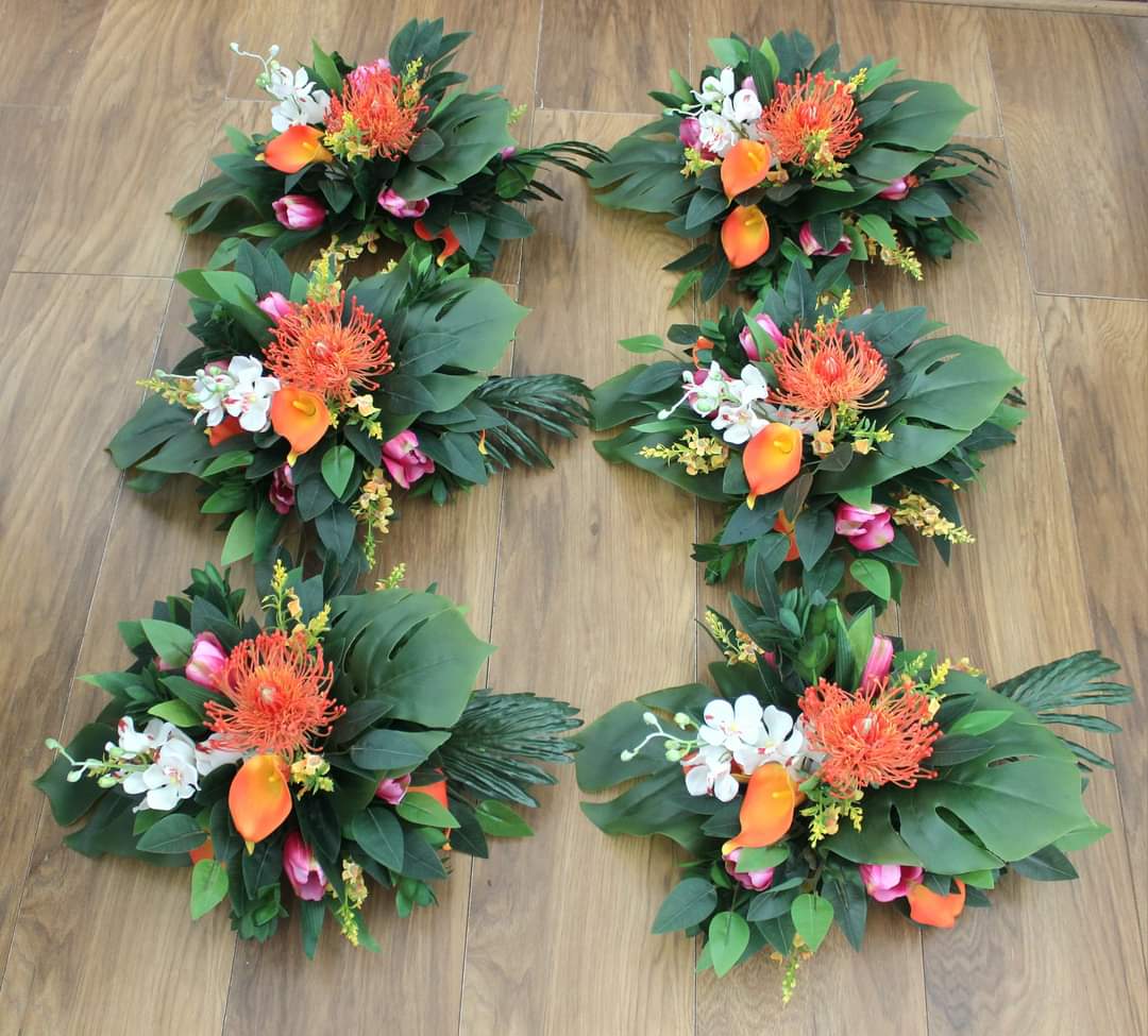 The Gemma Tropical Table Centrepieces