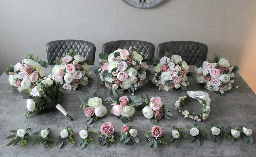 The Chloe Buttonhole