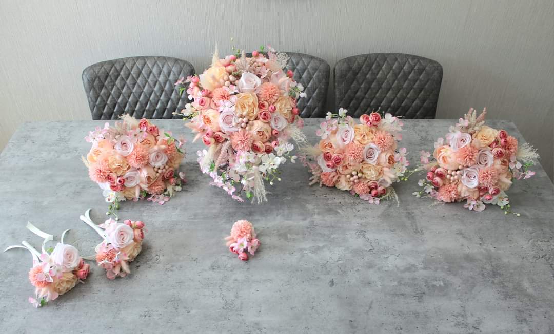 The Louisa Buttonhole