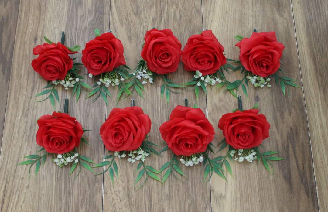 The Helena Buttonhole