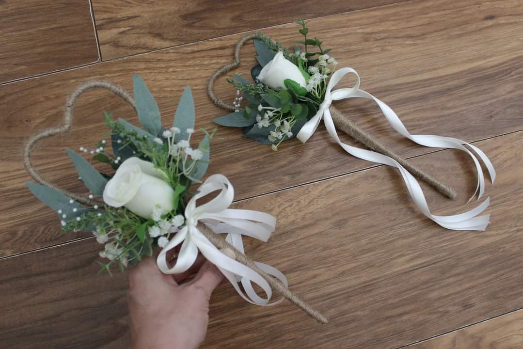 The Jorge Heart Shaped Flower Girl Wand