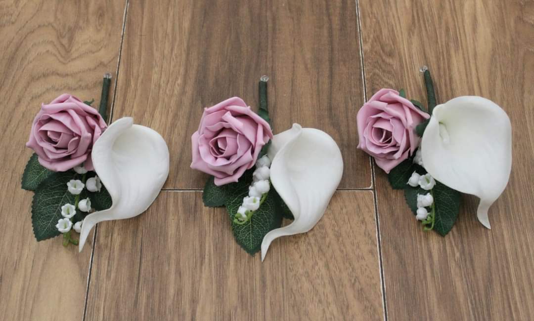 The Hannah Buttonhole