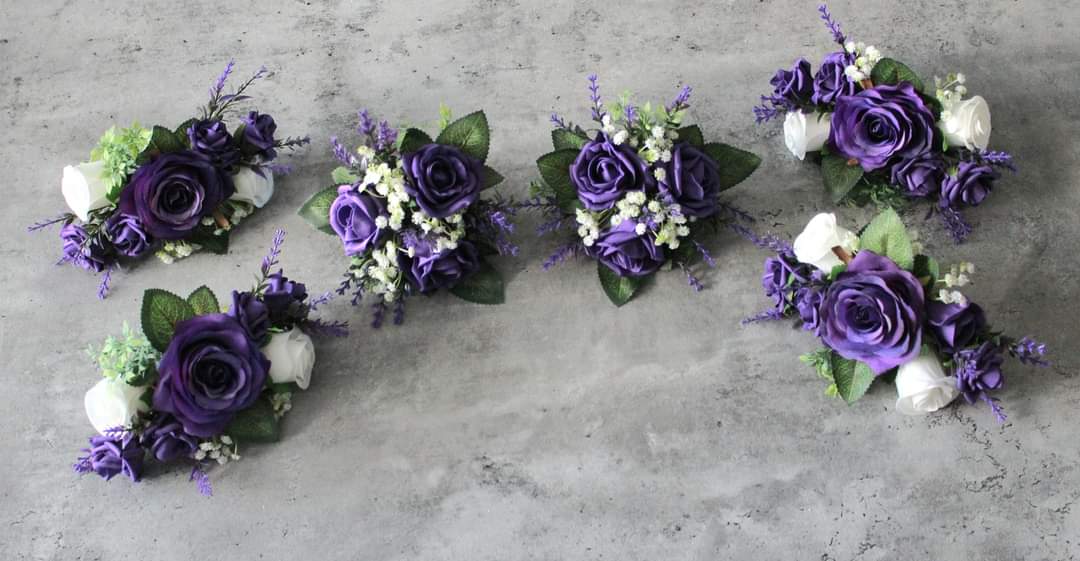 The Sandra Cake Arrangements