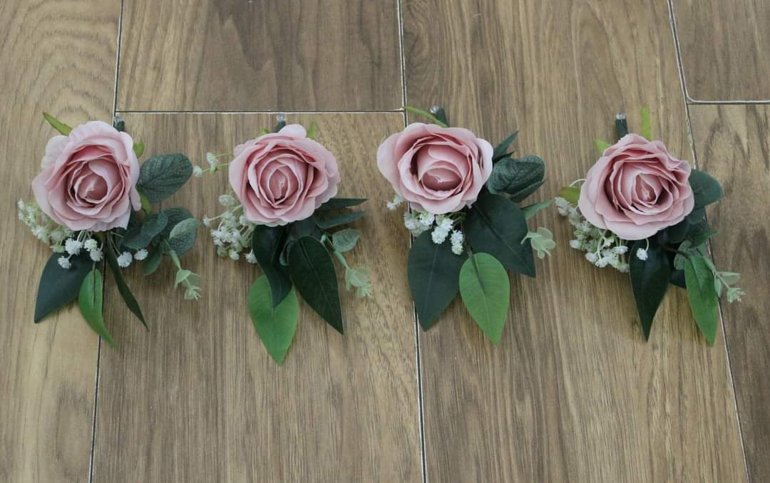 The Natalie Lily Buttonhole