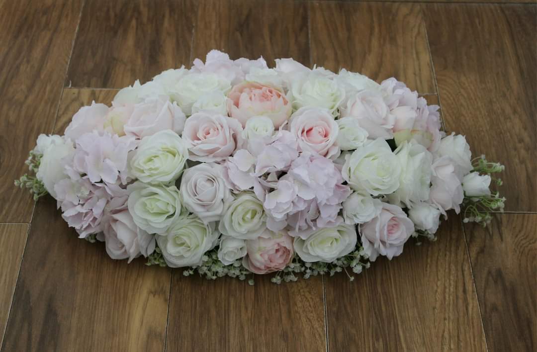 The Megan Table Centrepieces