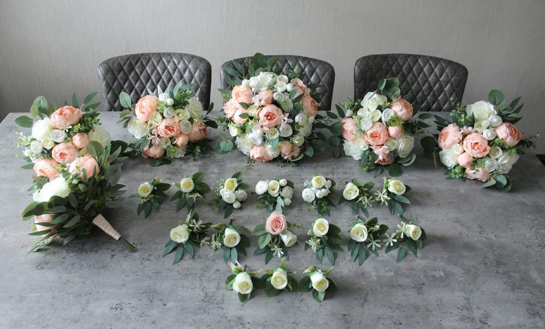 The Chrissie Buttonhole