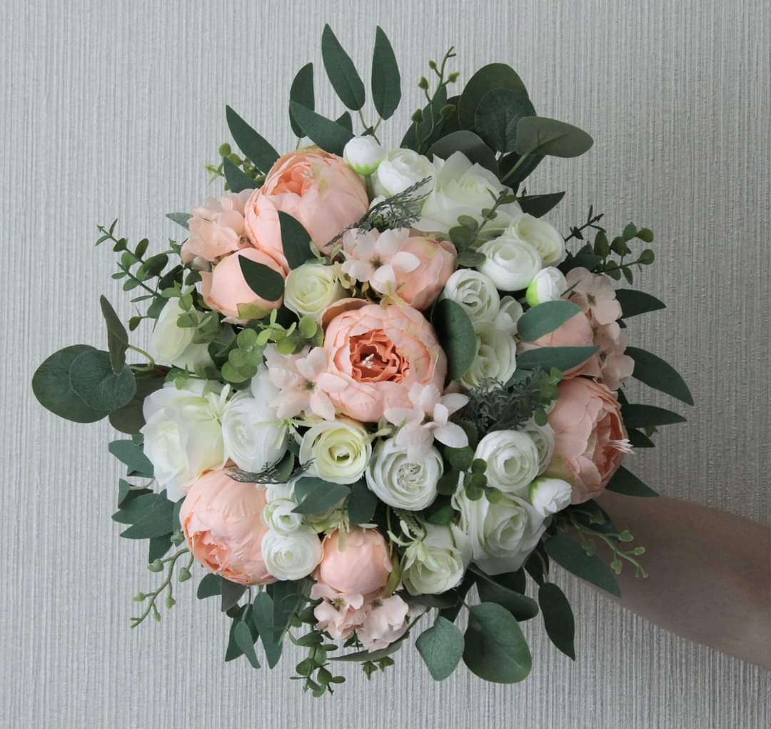 The Chrissie Bouquet