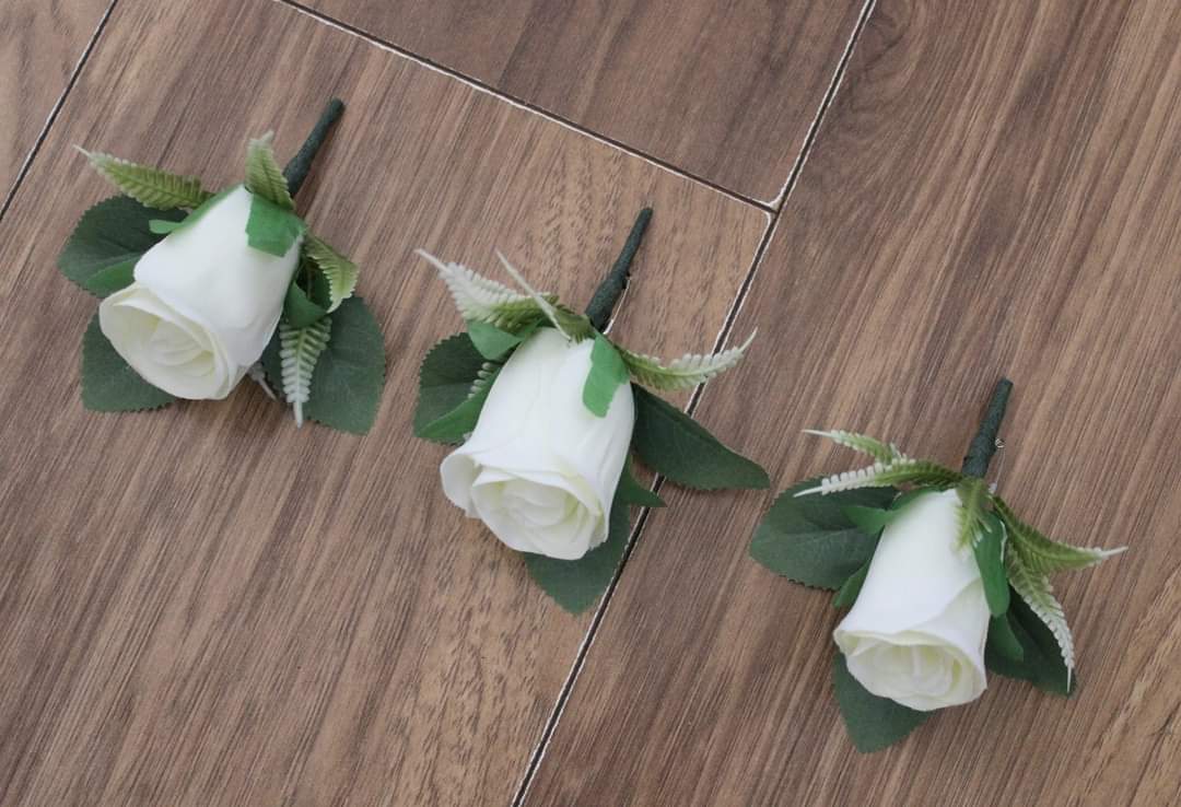 The Chrissie Buttonhole