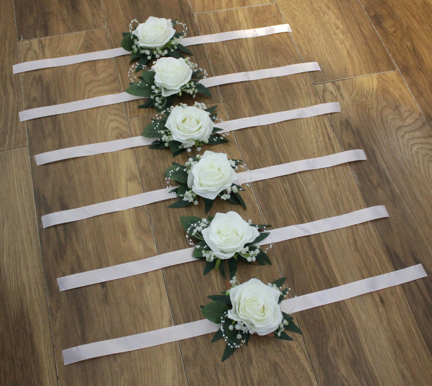 The Hannah Evie Wrist Corsage