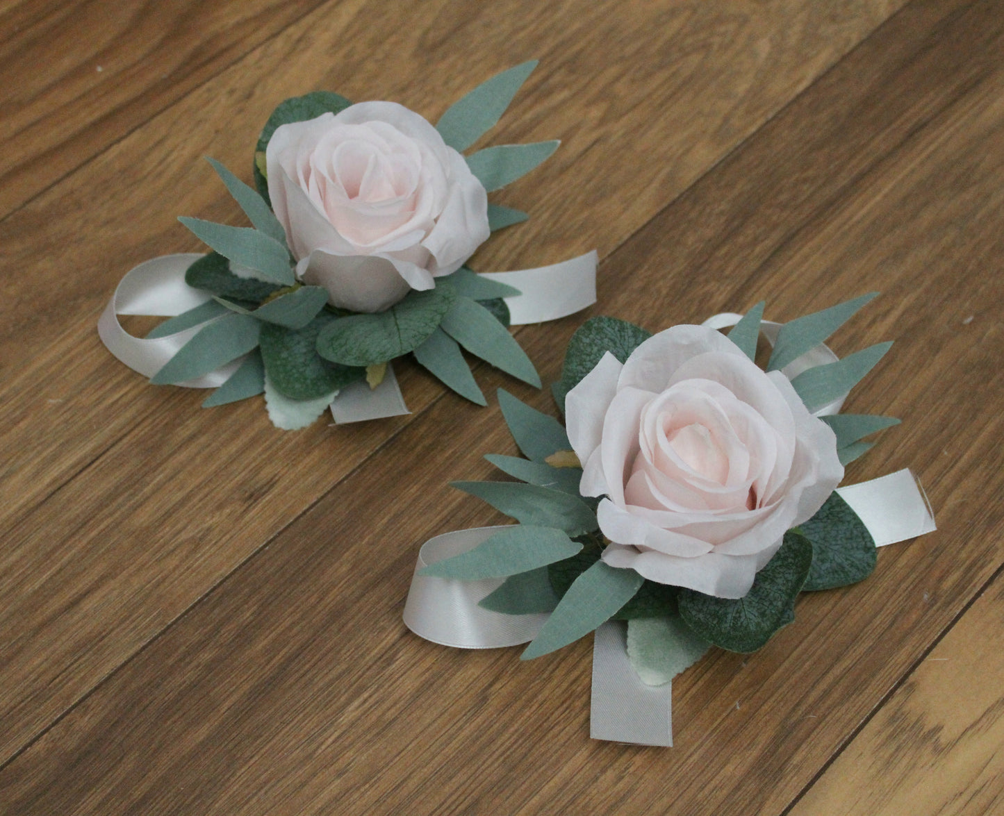 The Bethan Mai Wrist Corsage