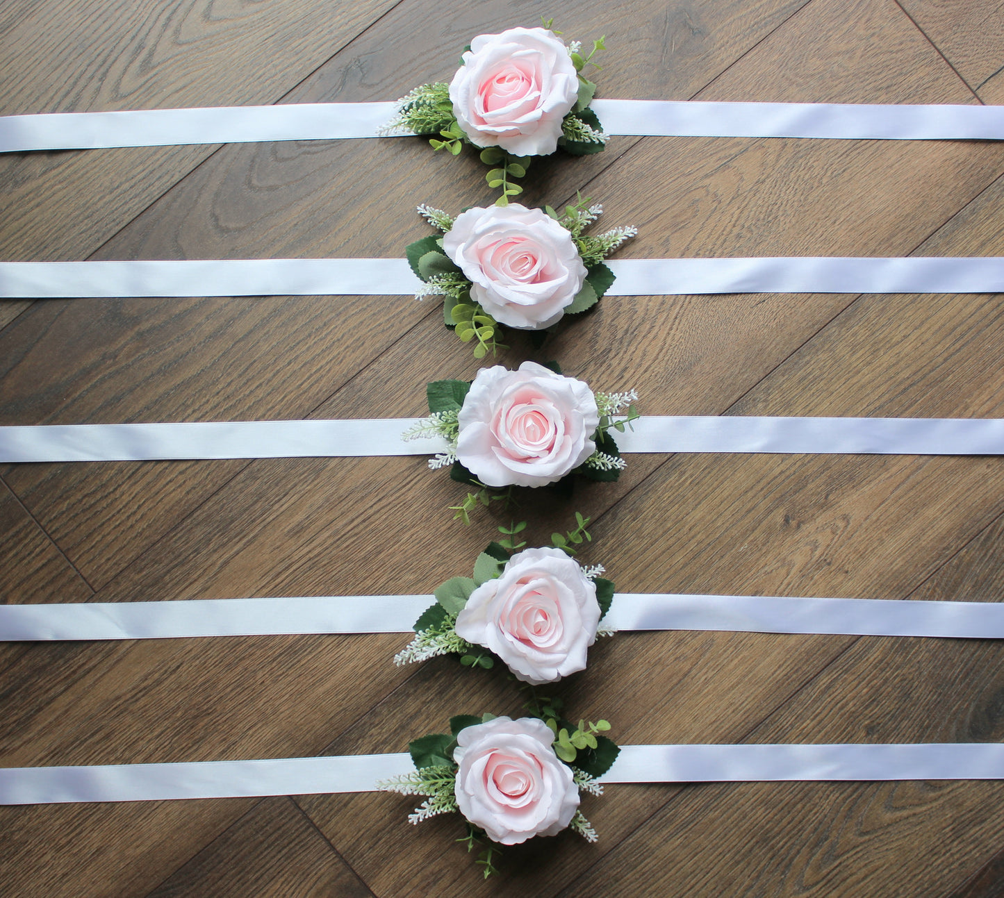 The Charlotte Wrist Corsage