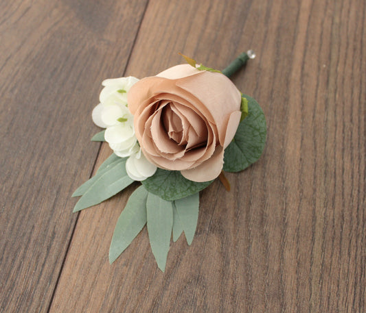 The Katie Elle Buttonhole