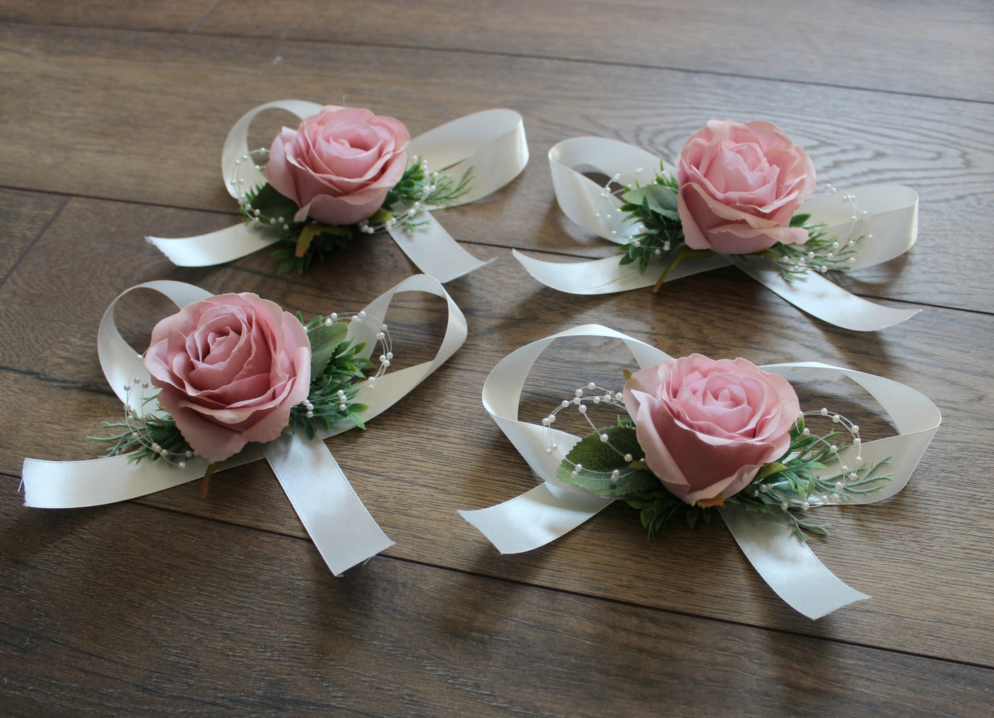 The Michelle Clare Wrist Corsage