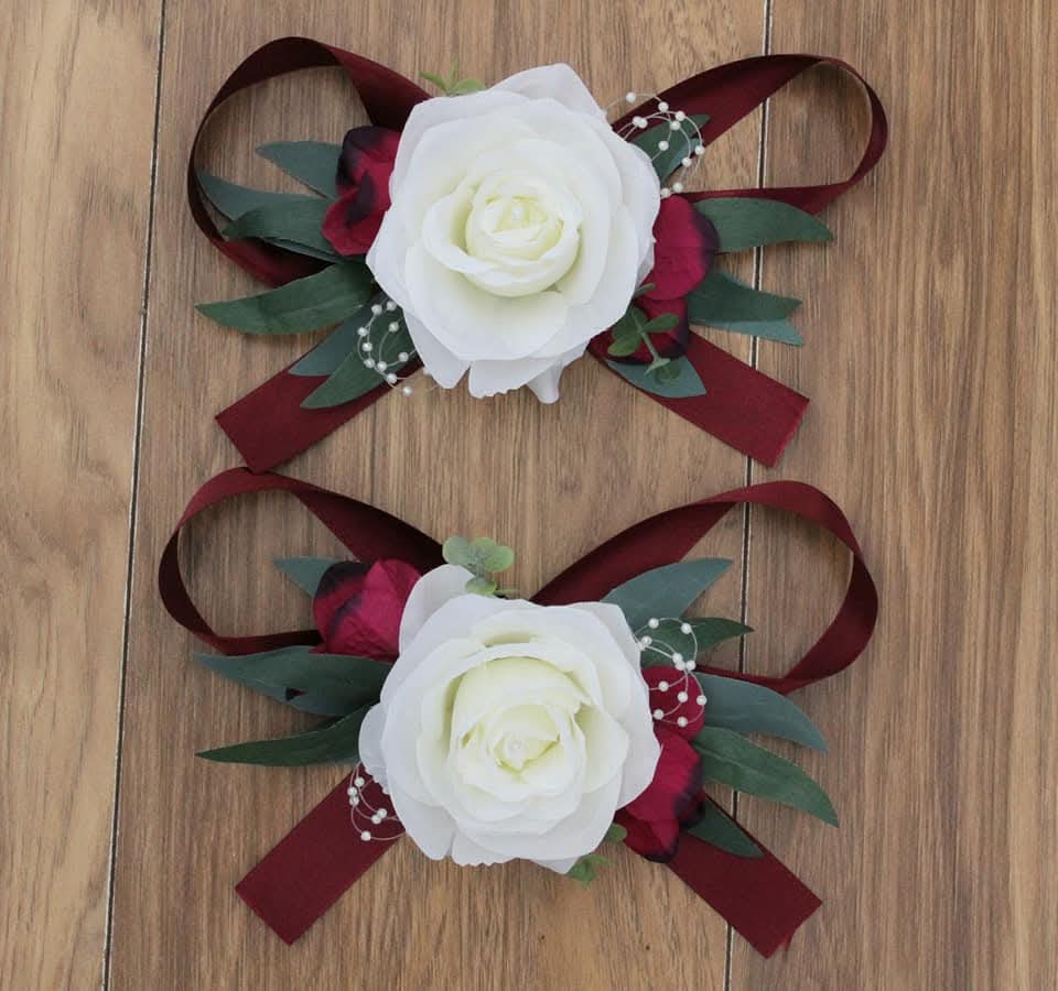 The Kkeryn Wrist Corsage