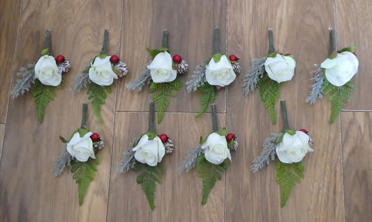 The Chloe Winter Buttonhole