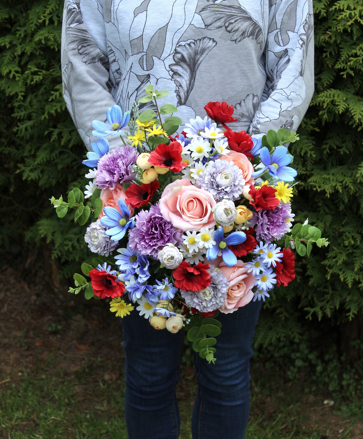 The Rose Wildflower Bouquet