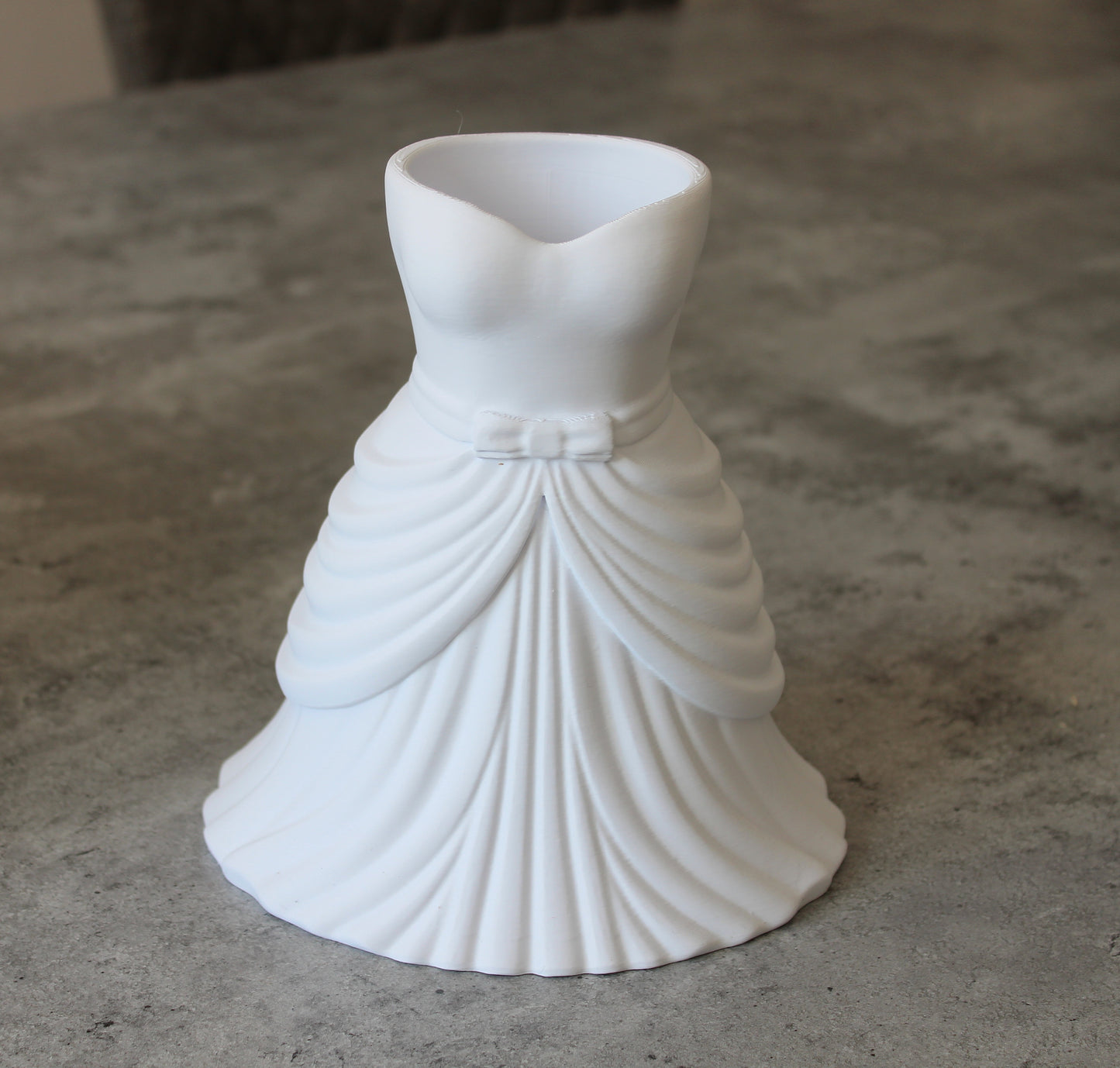 Bouquet Display Vase Gown