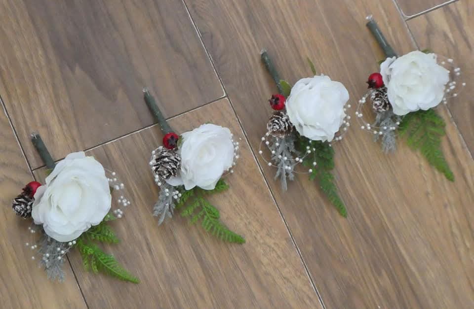 The Chloe Winter Pin On Corsage