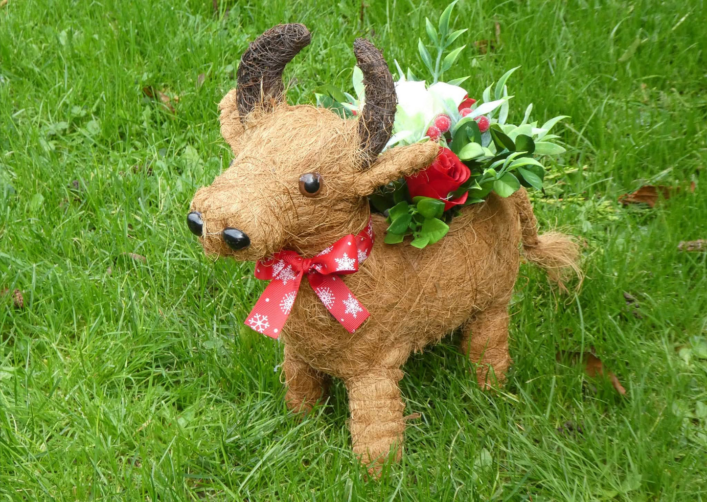 Beige Reindeer Planter